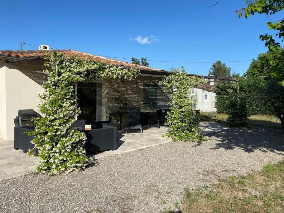 ドラギニャン Maison De Plain Pied Avec Terrain De Petanqueヴィラ エクステリア 写真